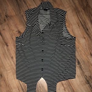 Hot Topic Black and White Stripe Tie Front Shirt